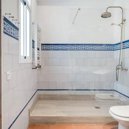 Lovely Loft Near Center *