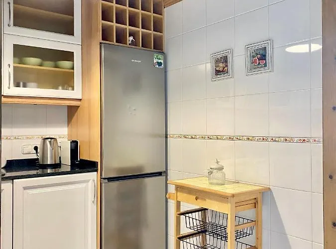 Lovely Loft Near Center شقة *