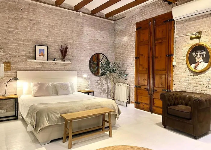Lovely Loft Near Center شقة *