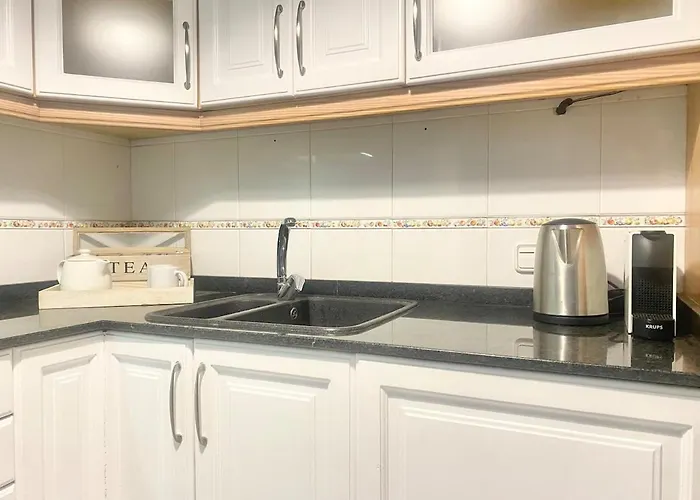 Lovely Loft Near Center شقة *