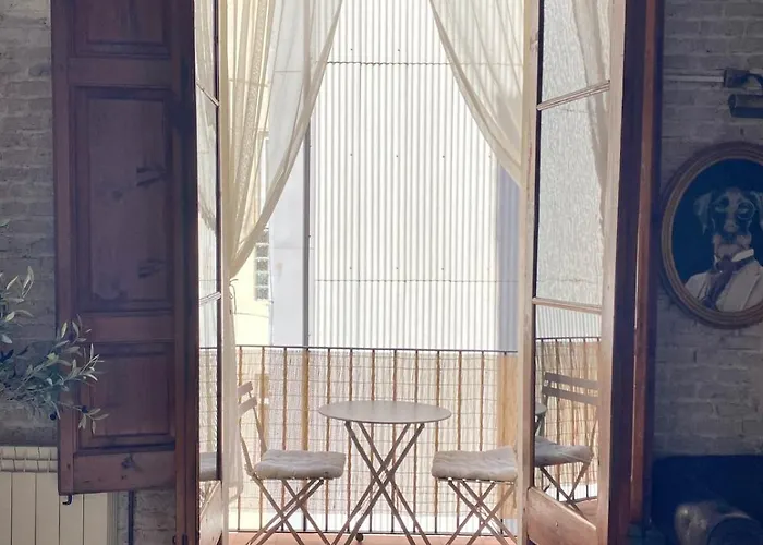 شقة Lovely Loft Near Center